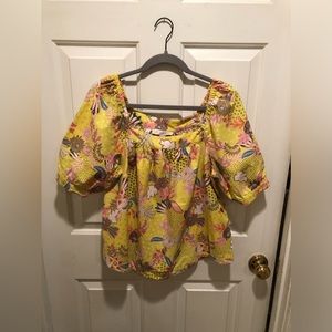 LOFT Size L yellow short sleeve shirt